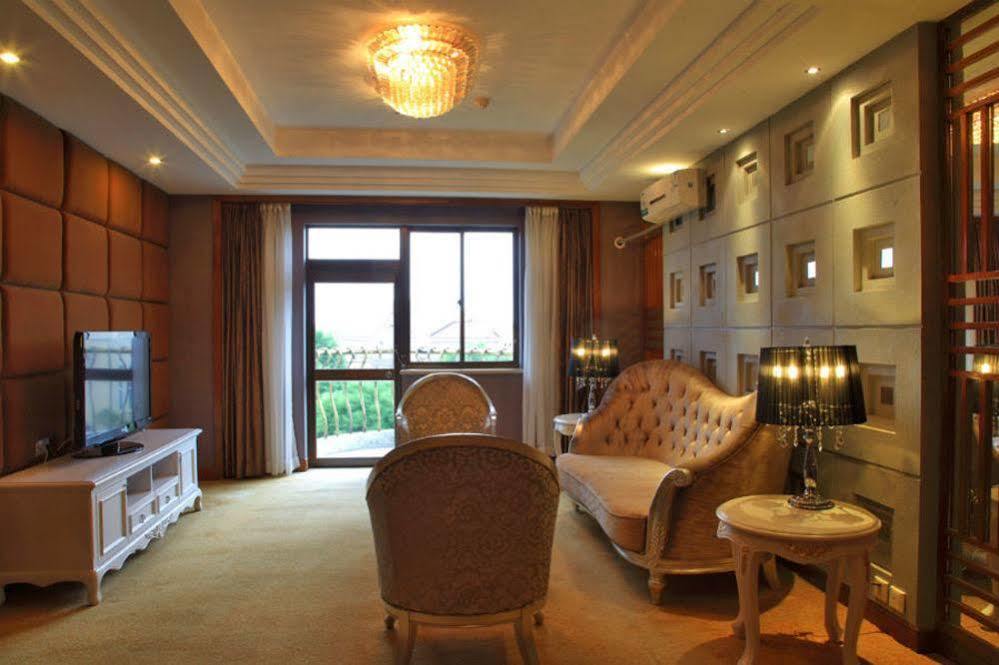 Country Garden Phoenix Hotel Jingmen エクステリア 写真